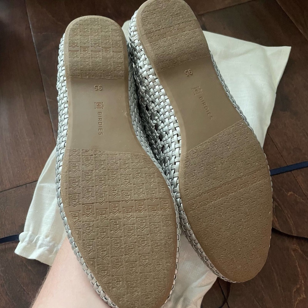 NEW Birdies The Starling Metallic Silver Woven Slip On Vegan Leather Loafers 9.5 - Picture 2 of 3